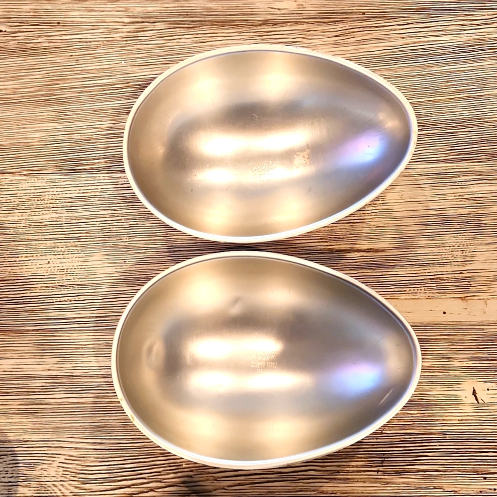 Wilton Easter Egg/Football Cake Pan
